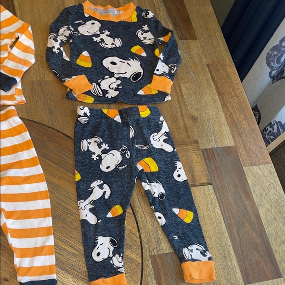 Halloween Themed Kids Pajama Sets Bundle - Picture 3 of 10